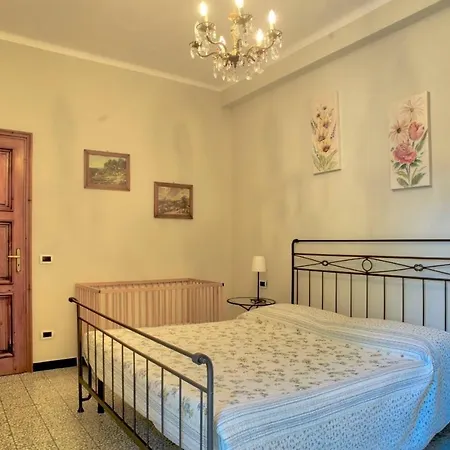 Lägenhet Ferienwohnung In Mit Kleinem Balkon *