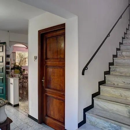 Ferienwohnung In Mit Kleinem Balkon