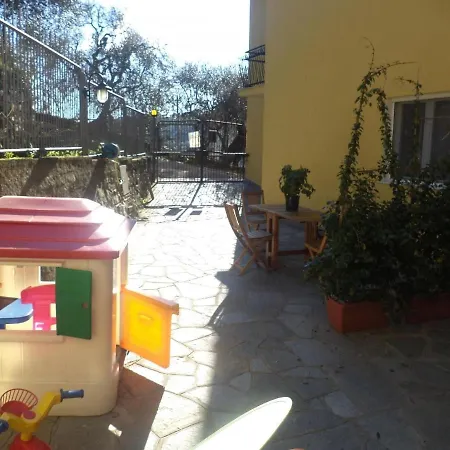 Apartamento Ferienwohnung In Mit Kleinem Balkon Diano San Pietro